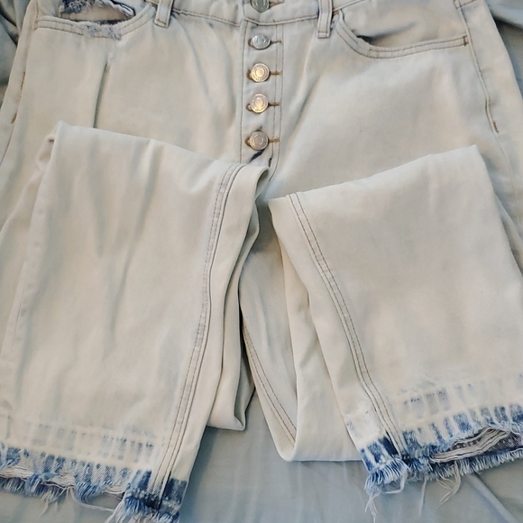 Jeans - Picture 9 of 9